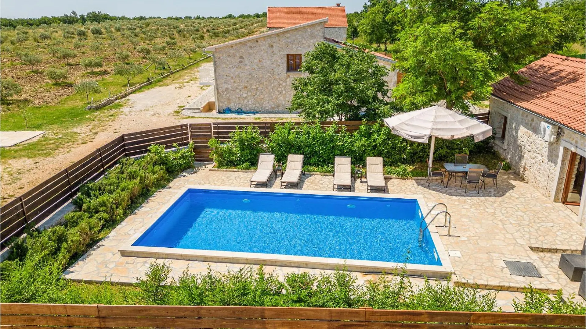 Holiday home 2 Bedroom Cozy Home In Lisane Tinjske