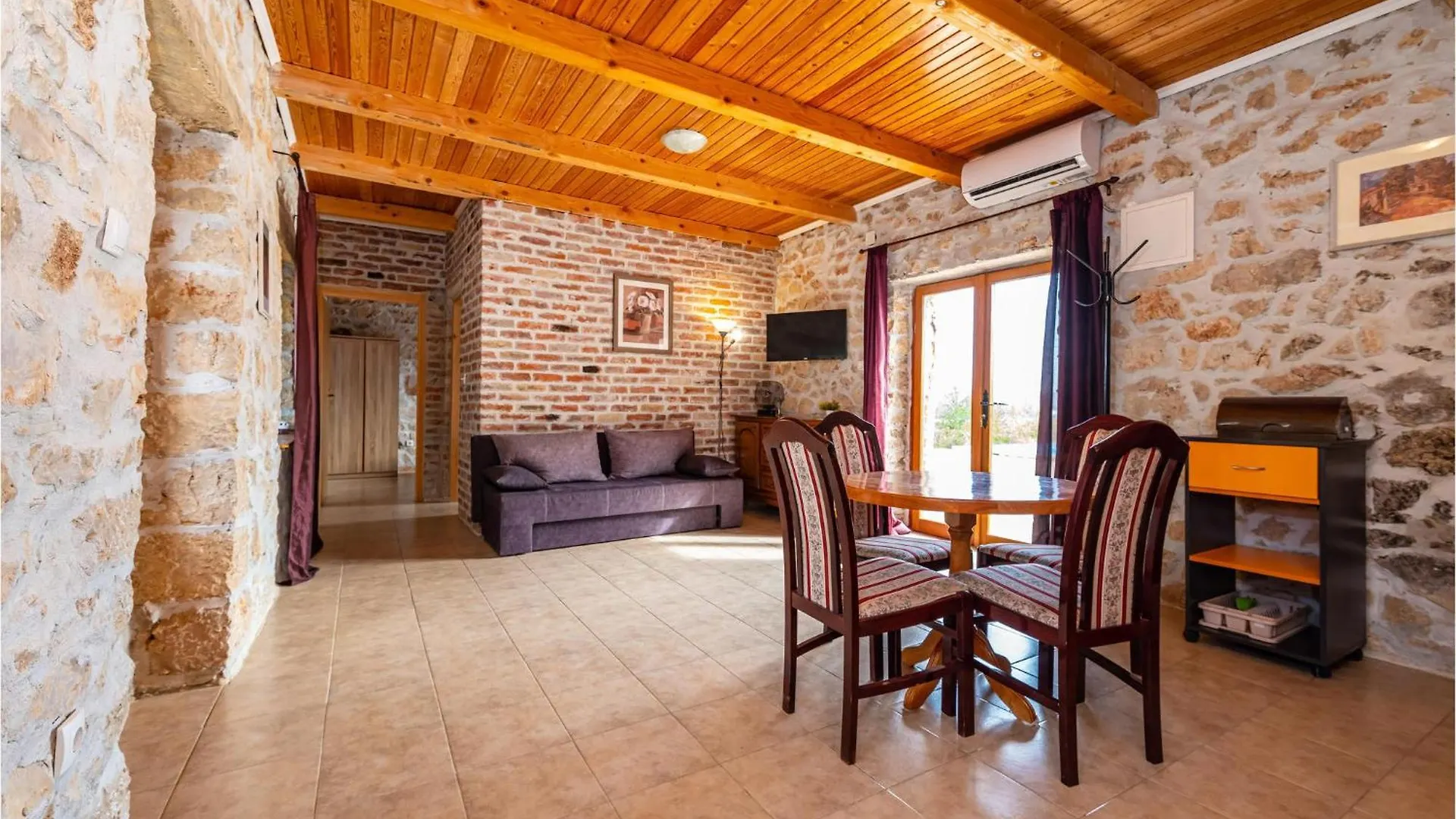 Holiday home 2 Bedroom Cozy Home In Lisane Tinjske